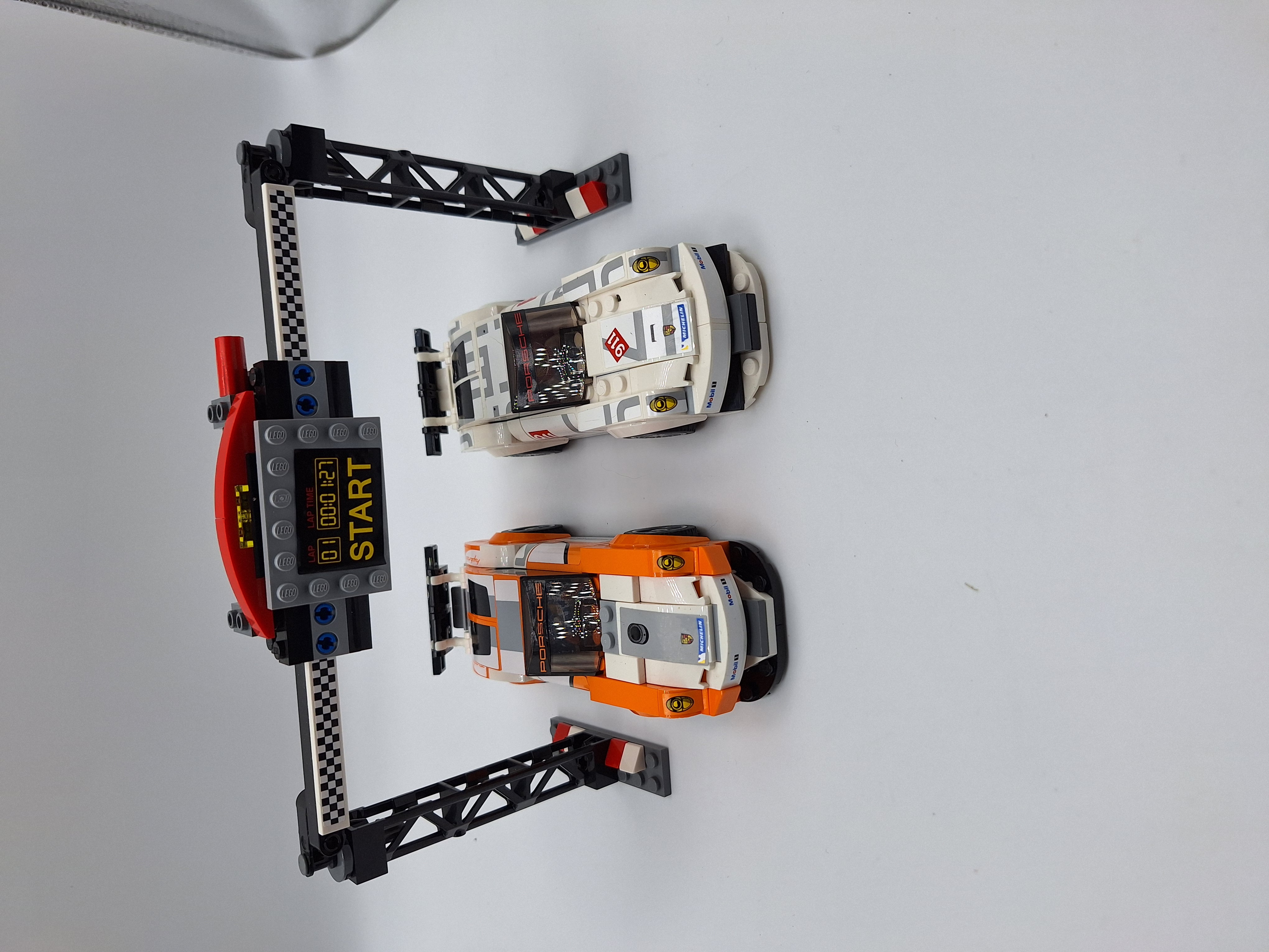 LEGO® Speed Champions 75912 Porsche 911 GT Ziellinie